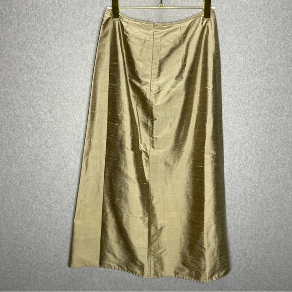 Jessica McClintock Collections Silk Metallic Cyber Gold Lined Skirt - Picture 2 of 6